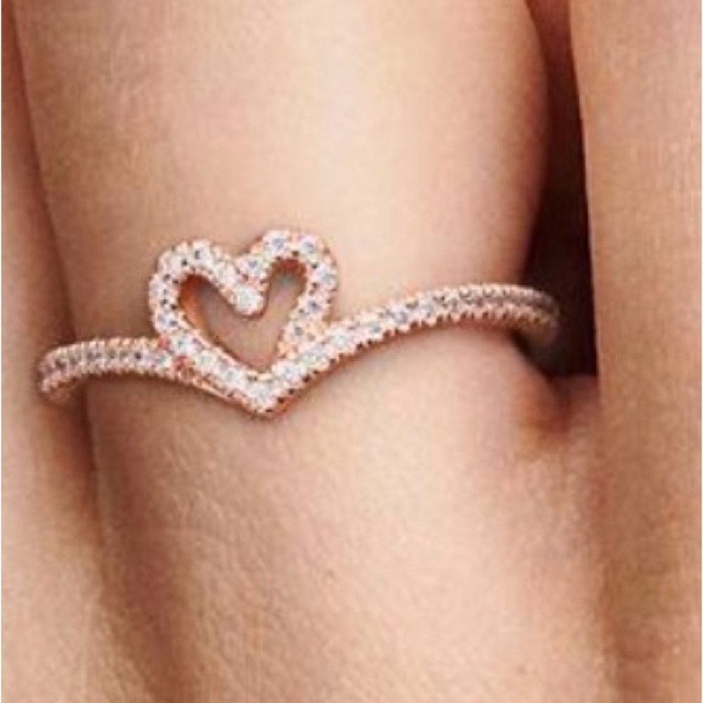 Elegant Heart-Shaped Rose Gold plated Pandora ring with clear CZ
